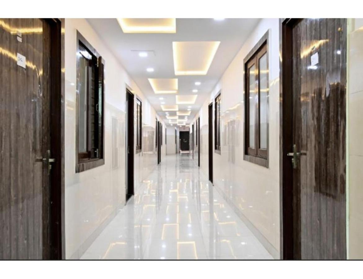 Raj Inn, Agra *